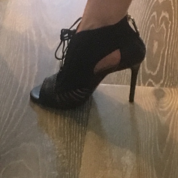 Shoes - Picture 3 of 5